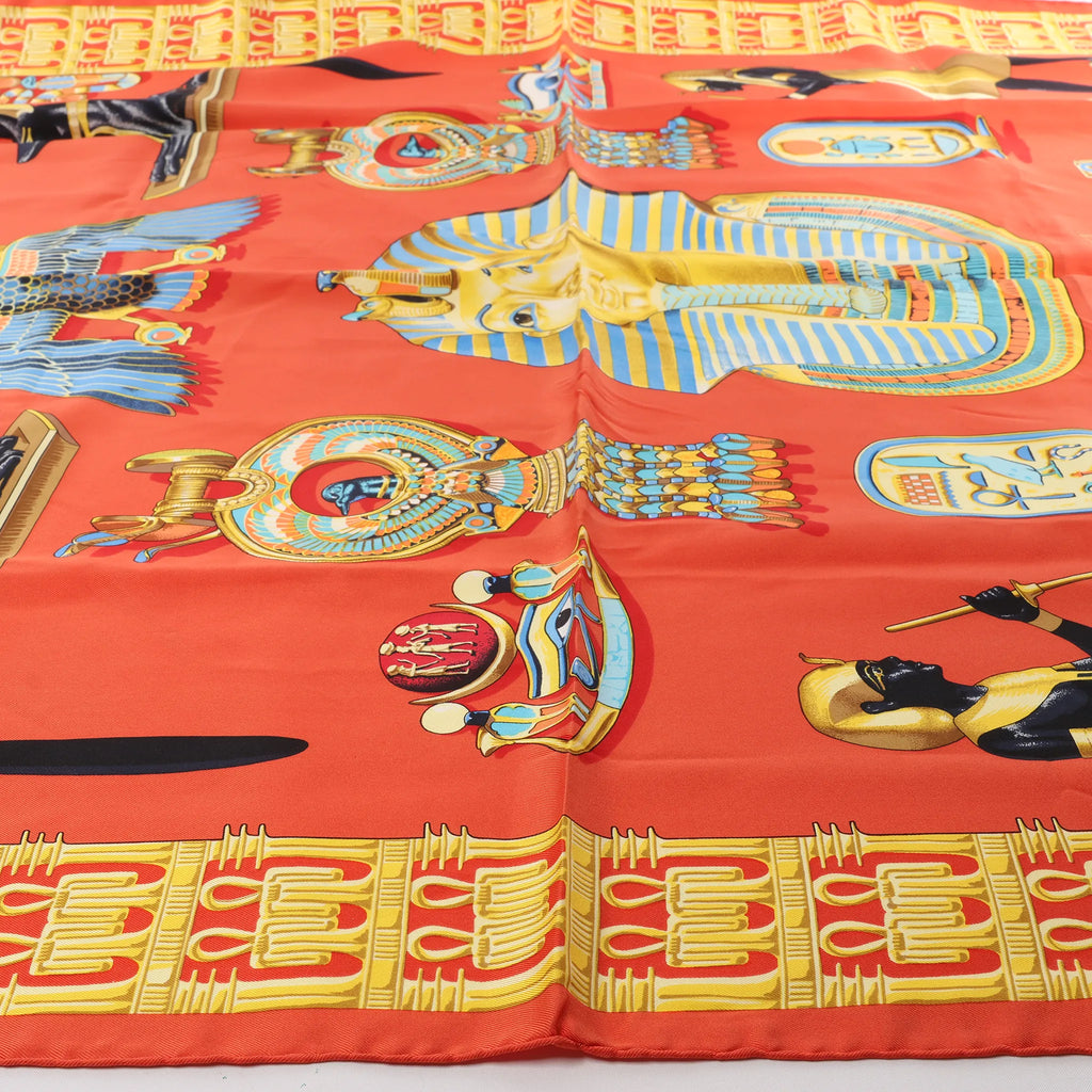 Hermès Carré 90 "TUTANKHAMUN" Silk handkerchief in Orange