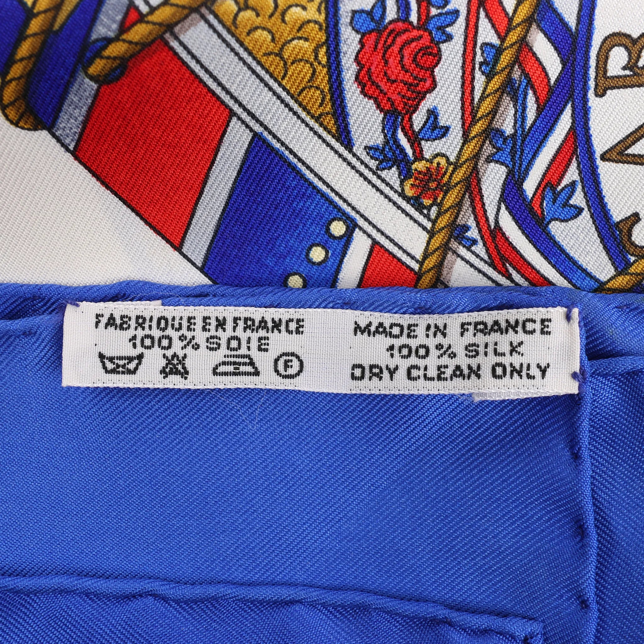 Hermès Carré 90 "Tambour no Taiko" Silk handkerchief in Blue