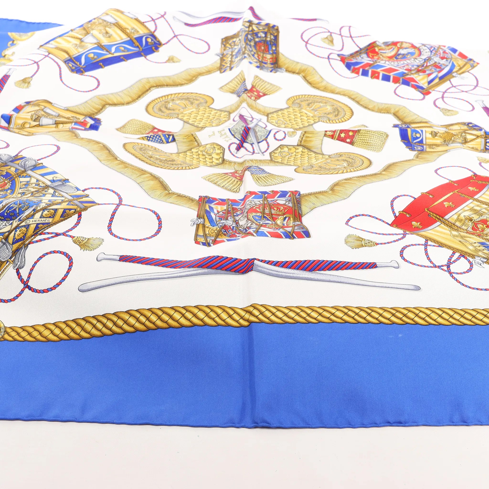 Hermès Carré 90 "Tambour no Taiko" Silk handkerchief in Blue