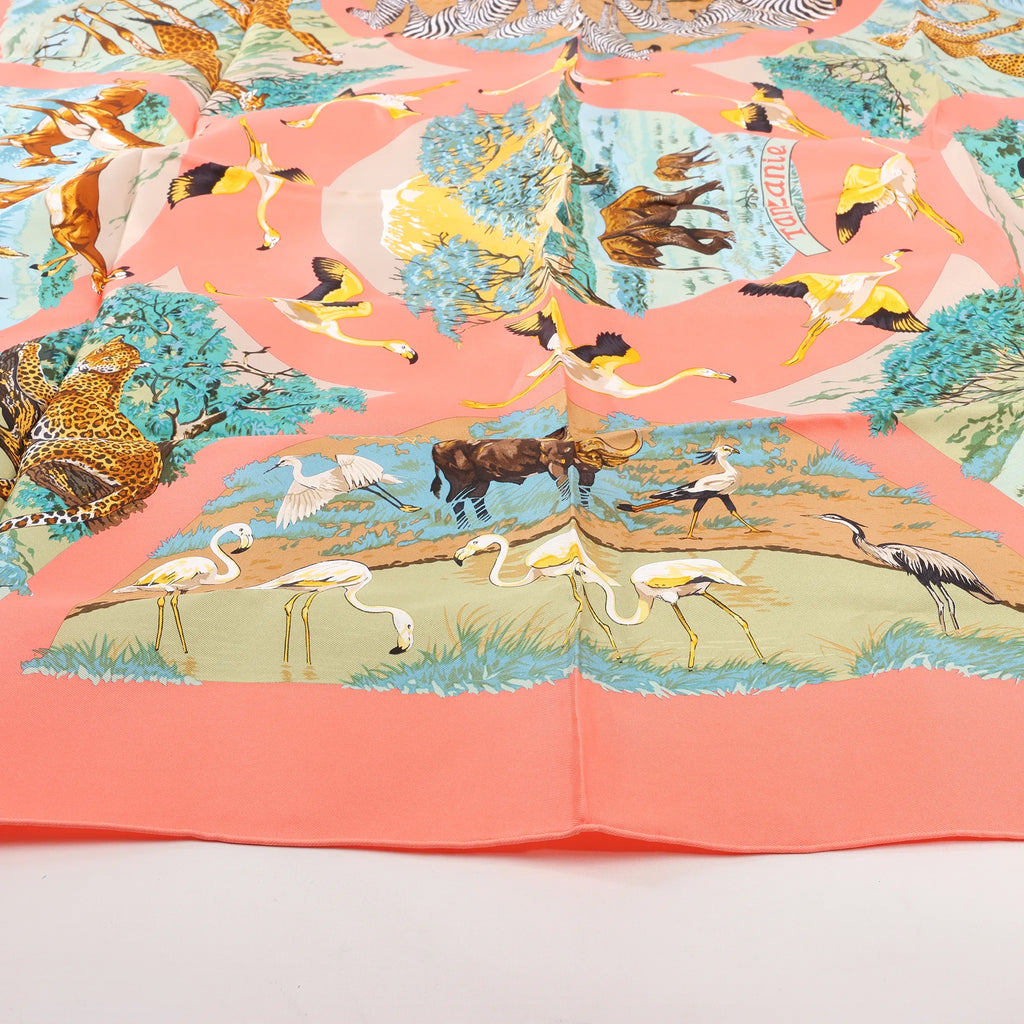 Hermès Carré 90 "Tanzanie" Silk handkerchief in Pink