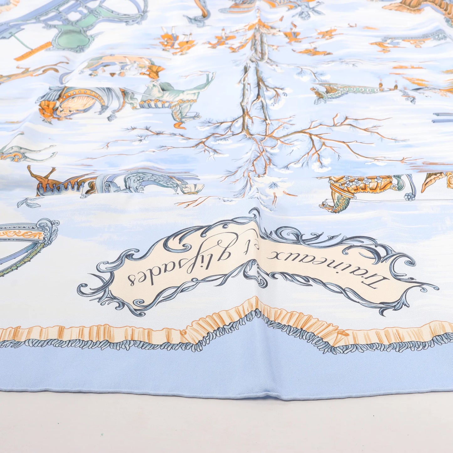 Hermès Carré 90 „Traineaux et glissades“ Seidentaschentuch in Blau