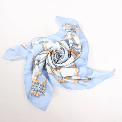 Hermès Carré 90 „Traineaux et glissades“ Seidentaschentuch in Blau