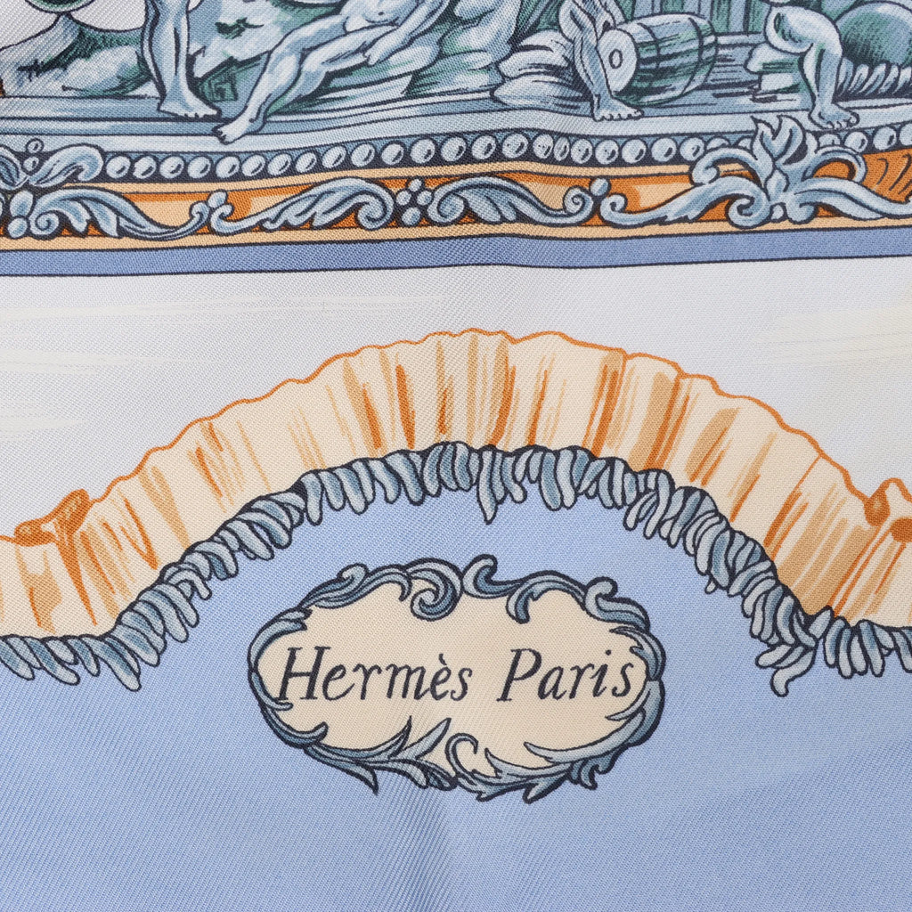 Hermès Carré 90 "Traineaux et glissades" Silk handkerchief in Blue