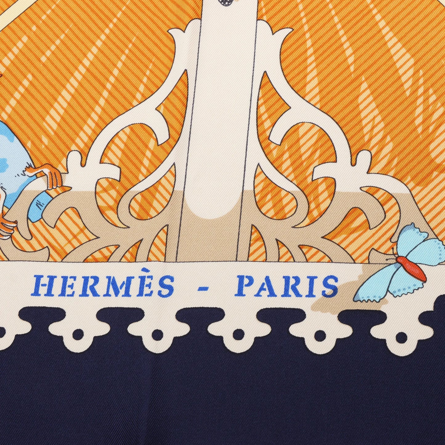 Hermès Carré 90 „VARANGUES“ Seidentaschentuch in Marineblau x Orange