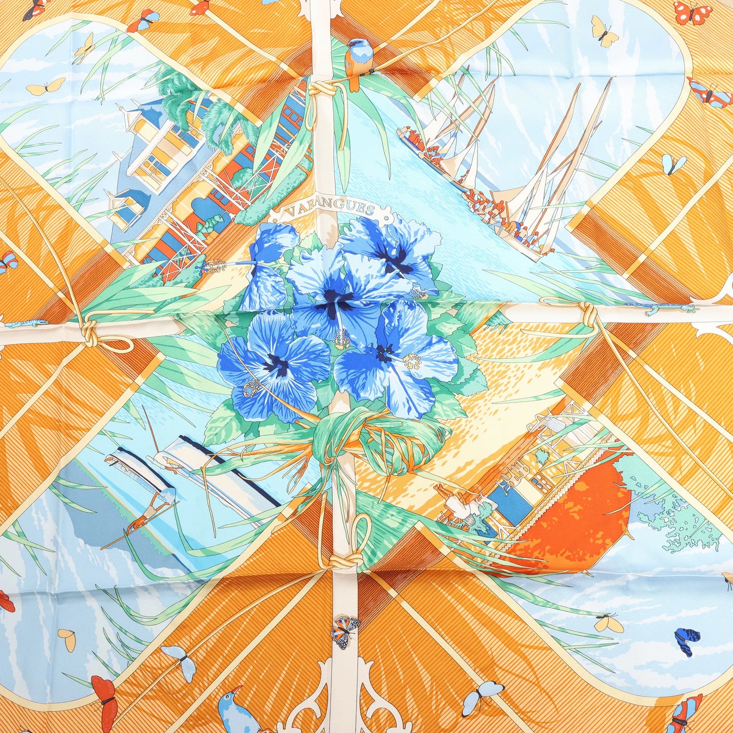 Hermès Carré 90 „VARANGUES“ Seidentaschentuch in Marineblau x Orange