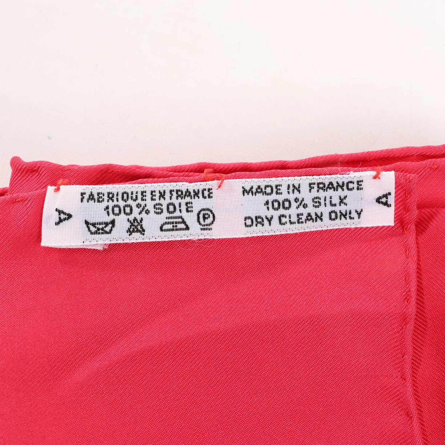 Hermès Carré 90 "VIVE LE VENT" Silk handkerchief in Red