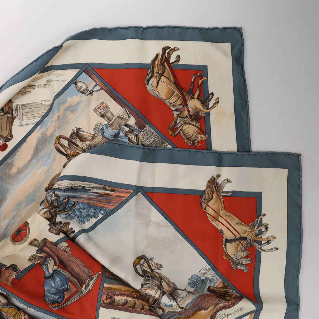 Hermès Carré 90 "Voyages En Russie" Silk handkerchief in Beige x Blue