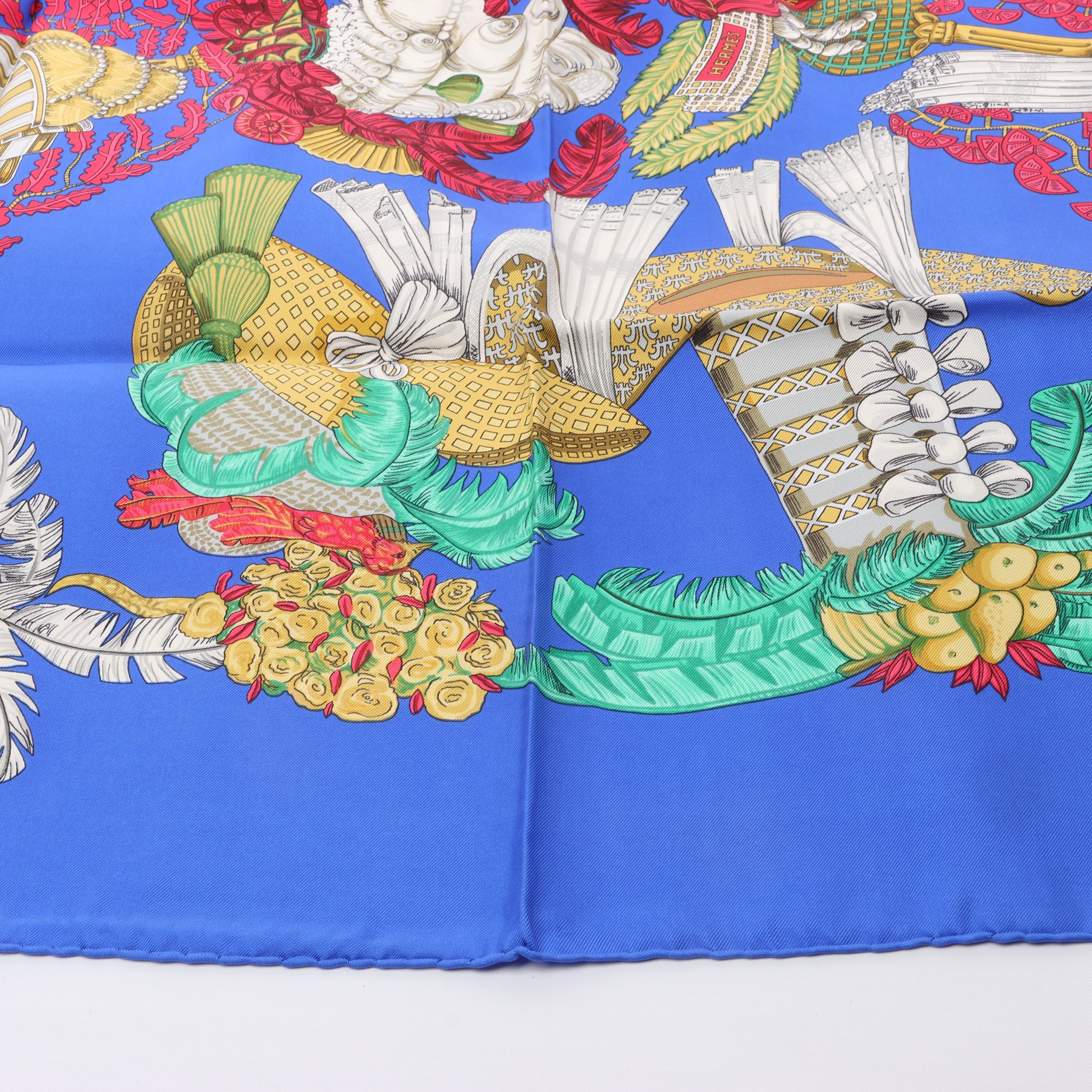 Hermès Carré 90 "Chapeau" Silk handkerchief in Blue