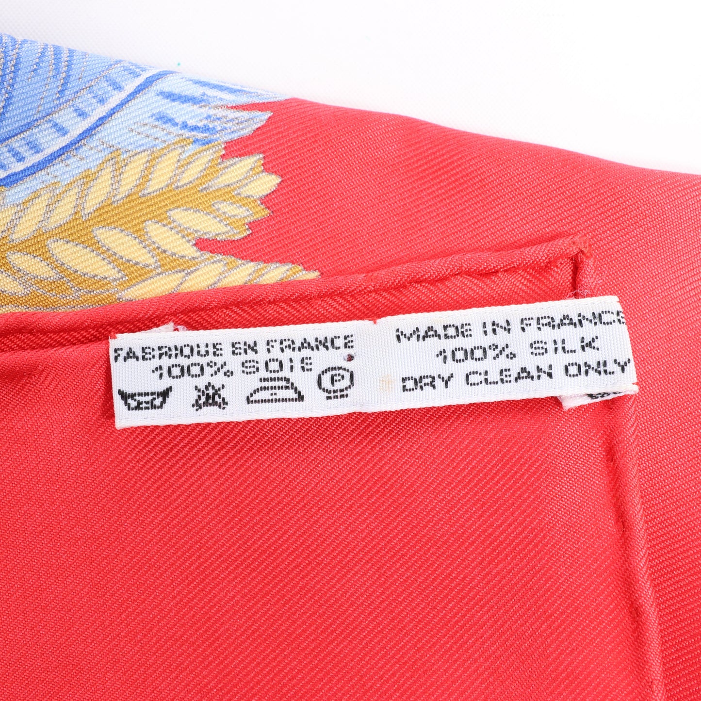 Hermès Carré 90 "Chapeau" Silk handkerchief in Red