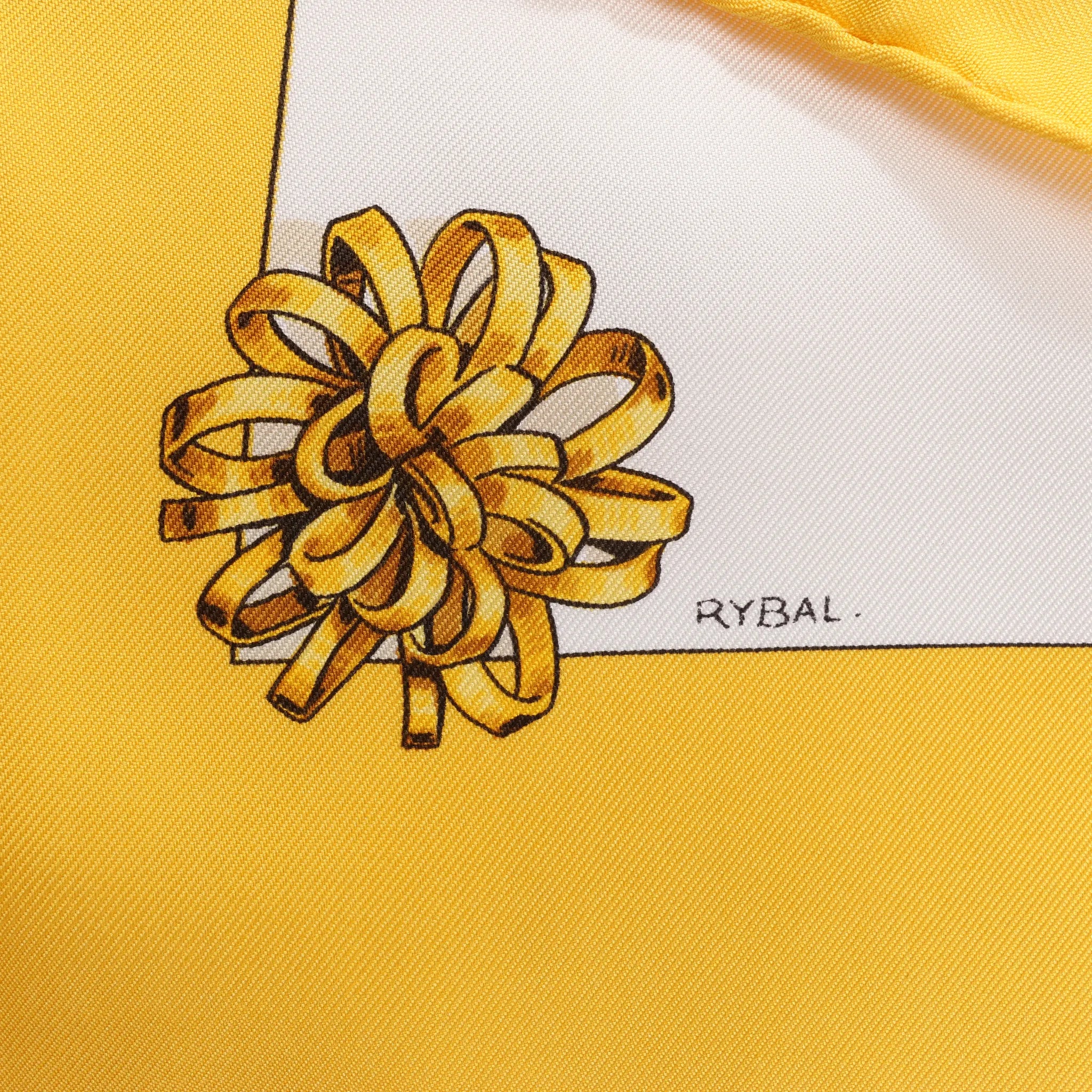 Hermès Carré 90 "Clips" Silk handkerchief in Yellow