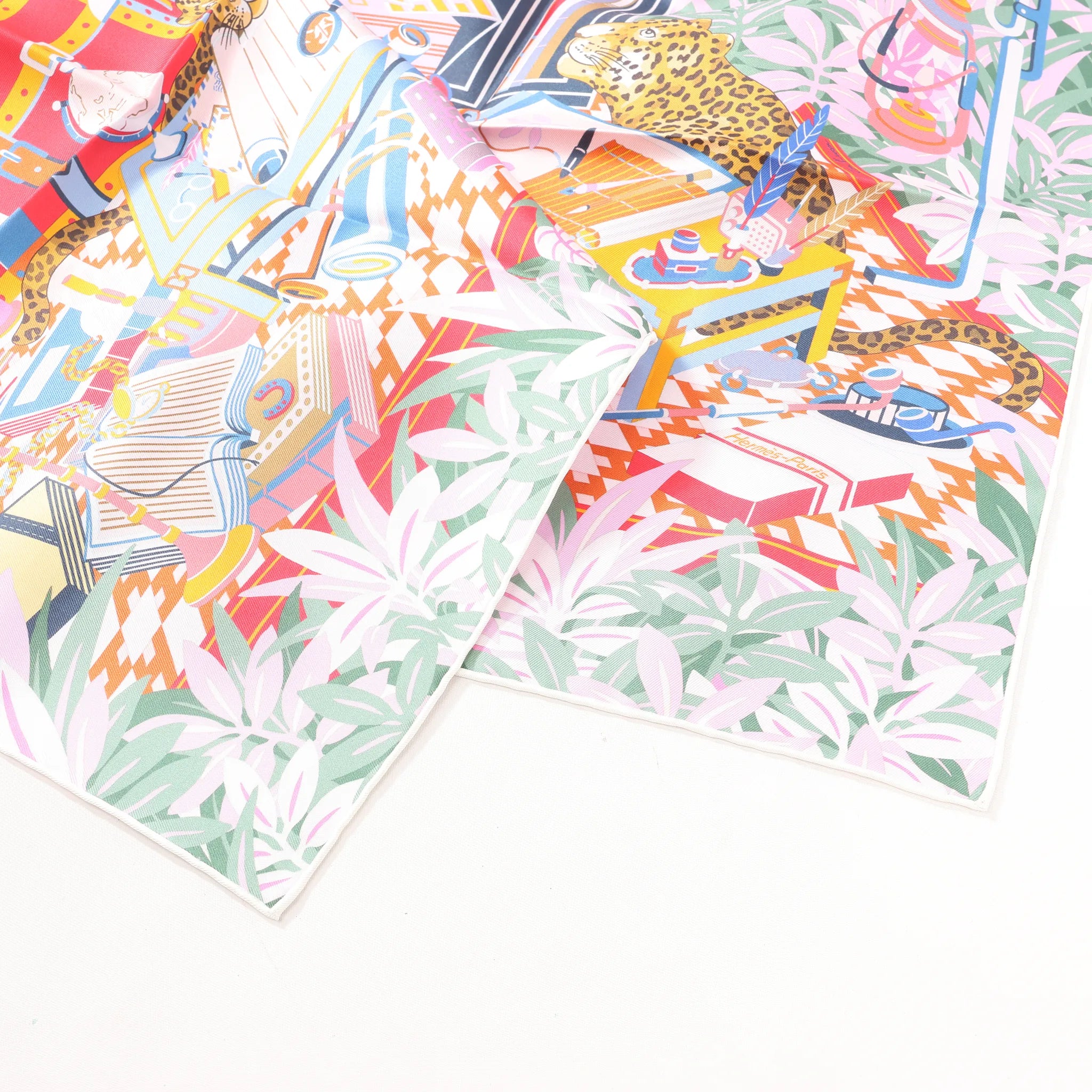Hermès Carré 90 Double Face "Les Douze Leopards" Silk handkerchief in Multicolor