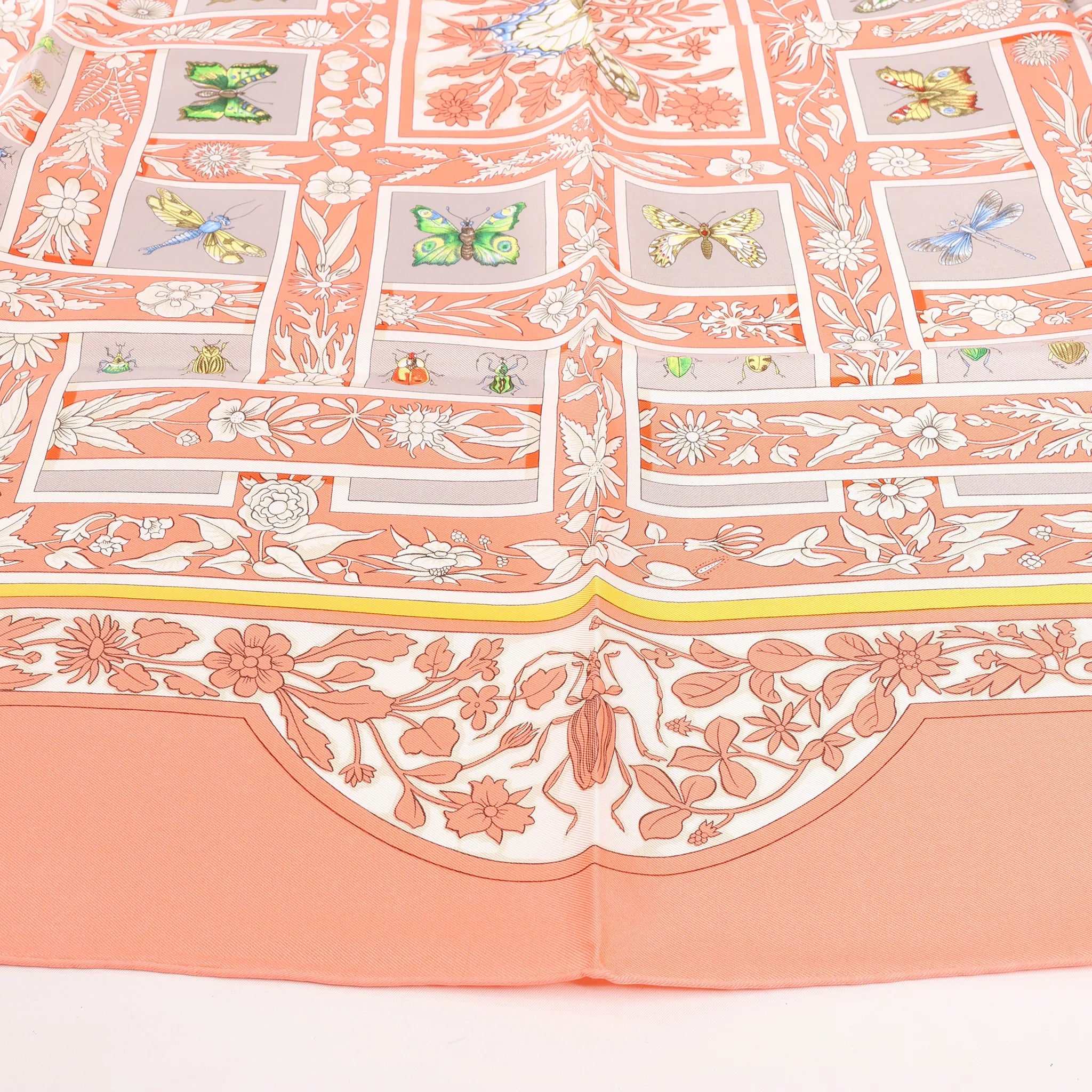 Hermès Carré 90 "Joyaux de LETE" Silk handkerchief in Pink