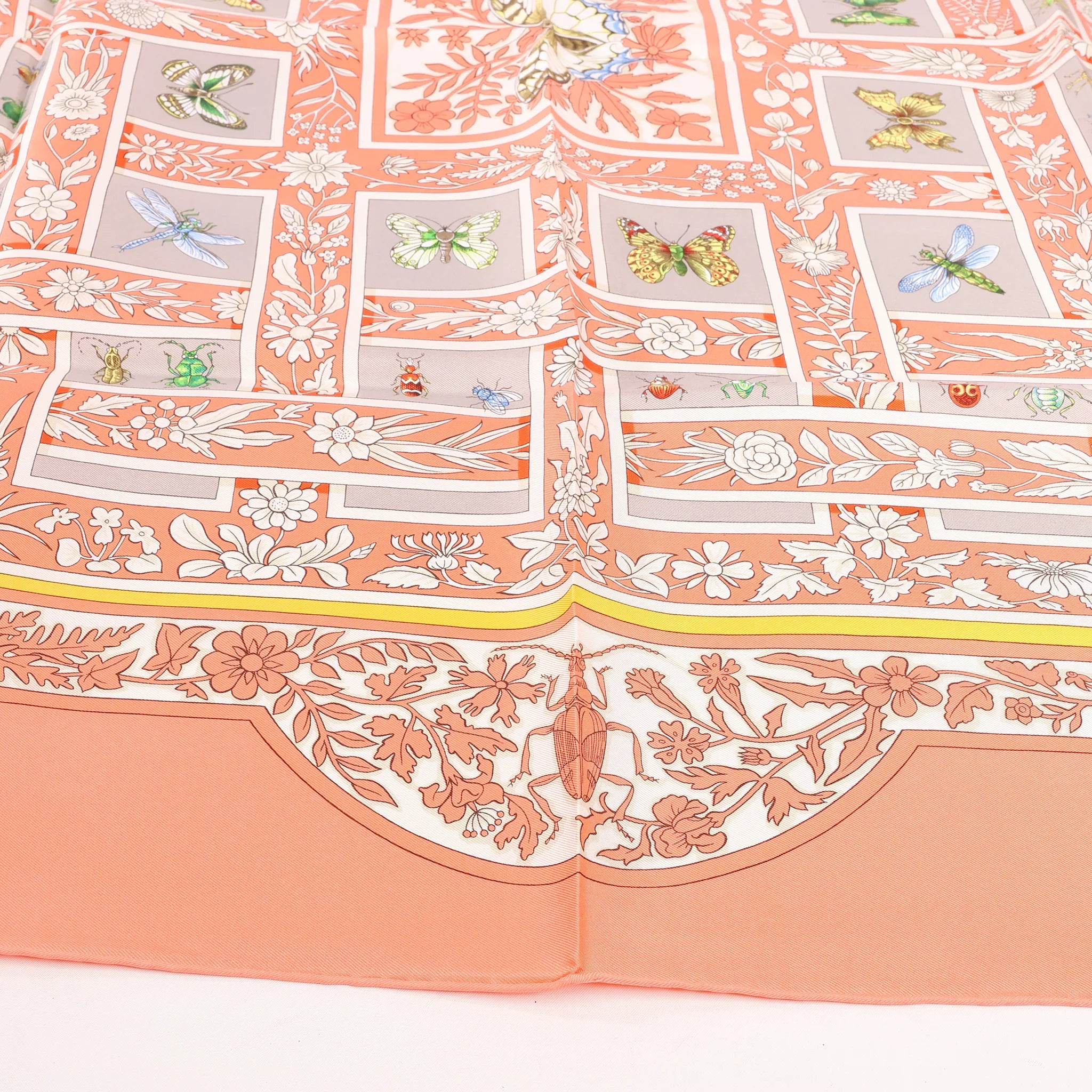 Hermès Carré 90 "Joyaux de LETE" Silk handkerchief in Pink
