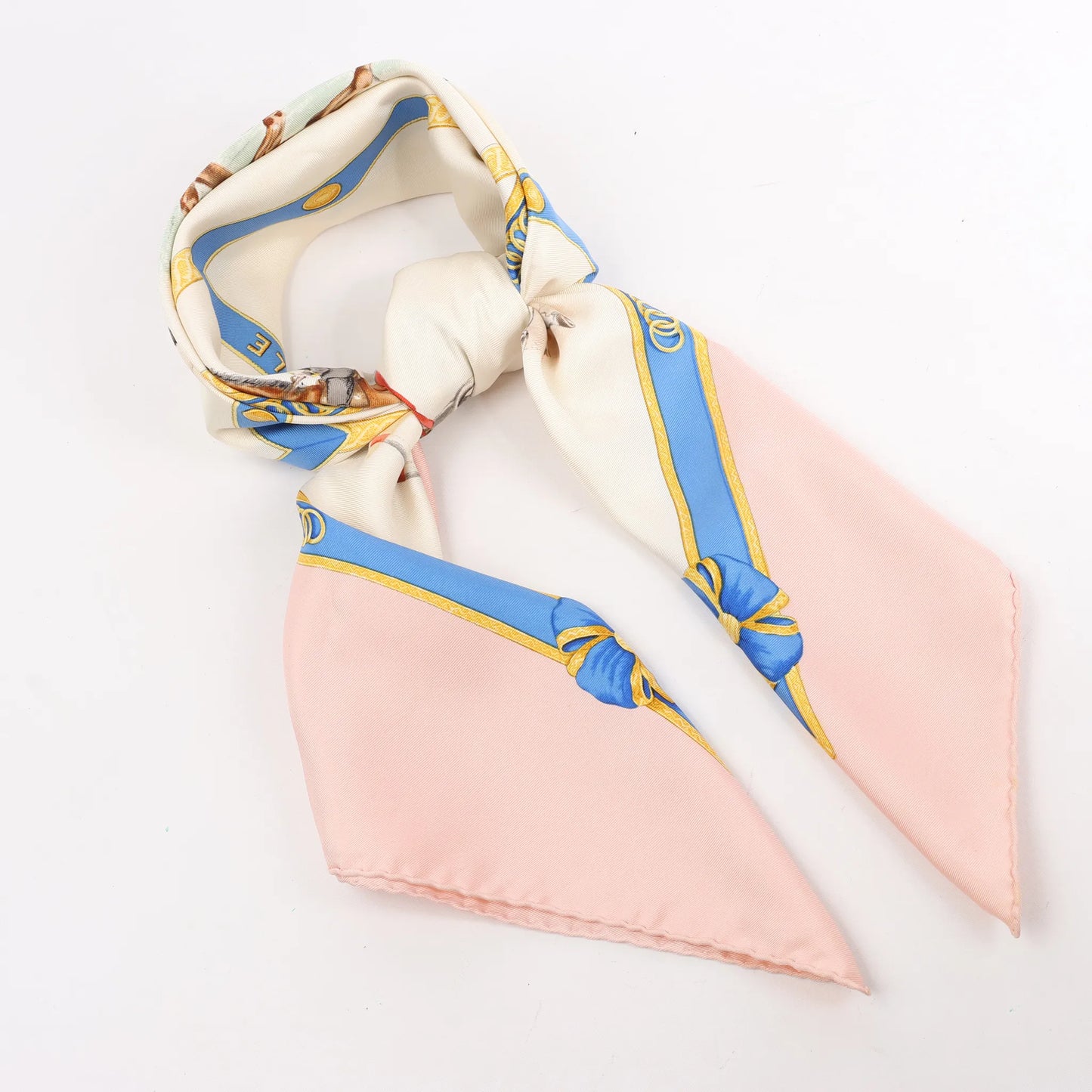 Hermès Carré 90 "Ecole Française d'Equitation" Silk handkerchief in Pink