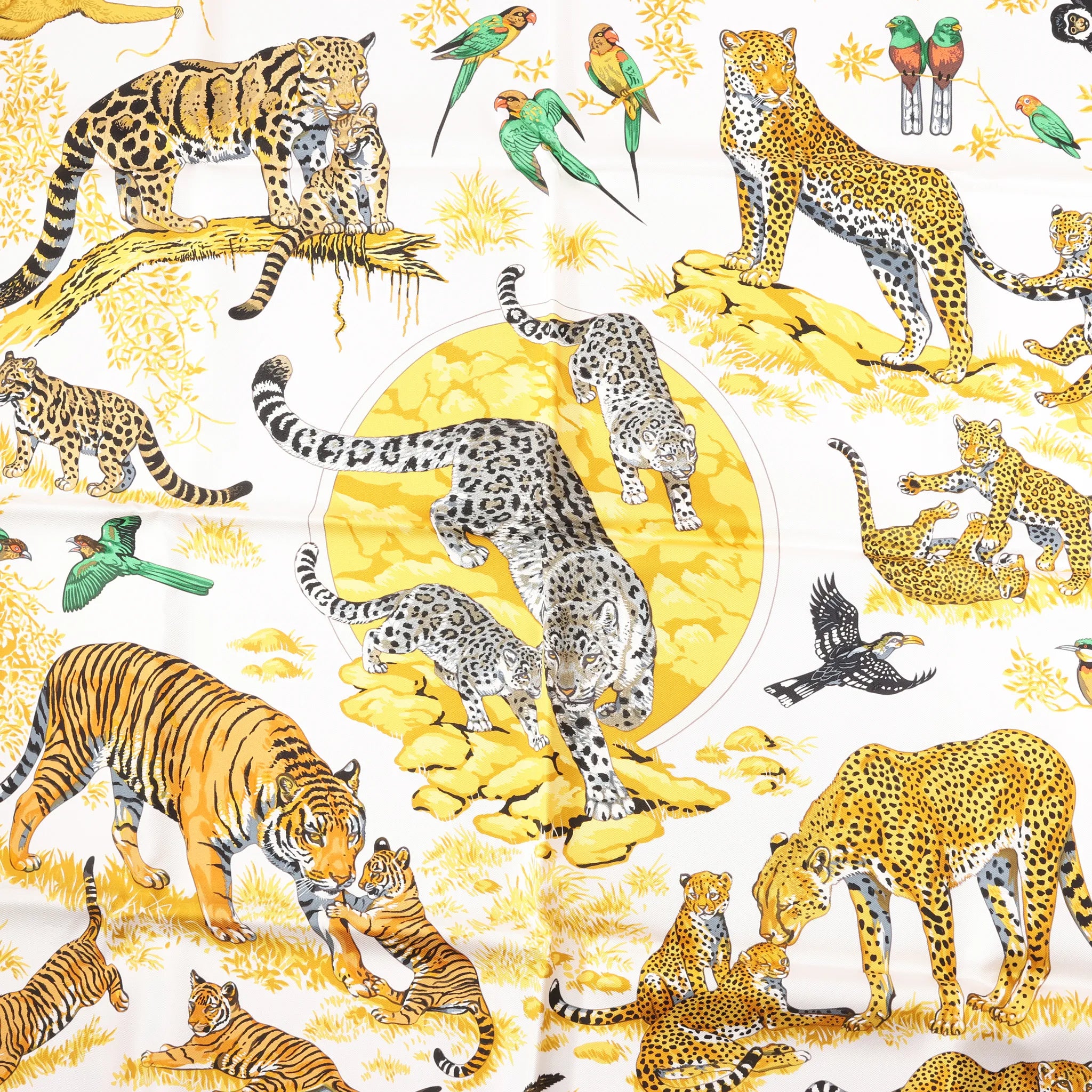 Hermès Carré 90 "tendresse feline" Silk handkerchief in Black x Yellow