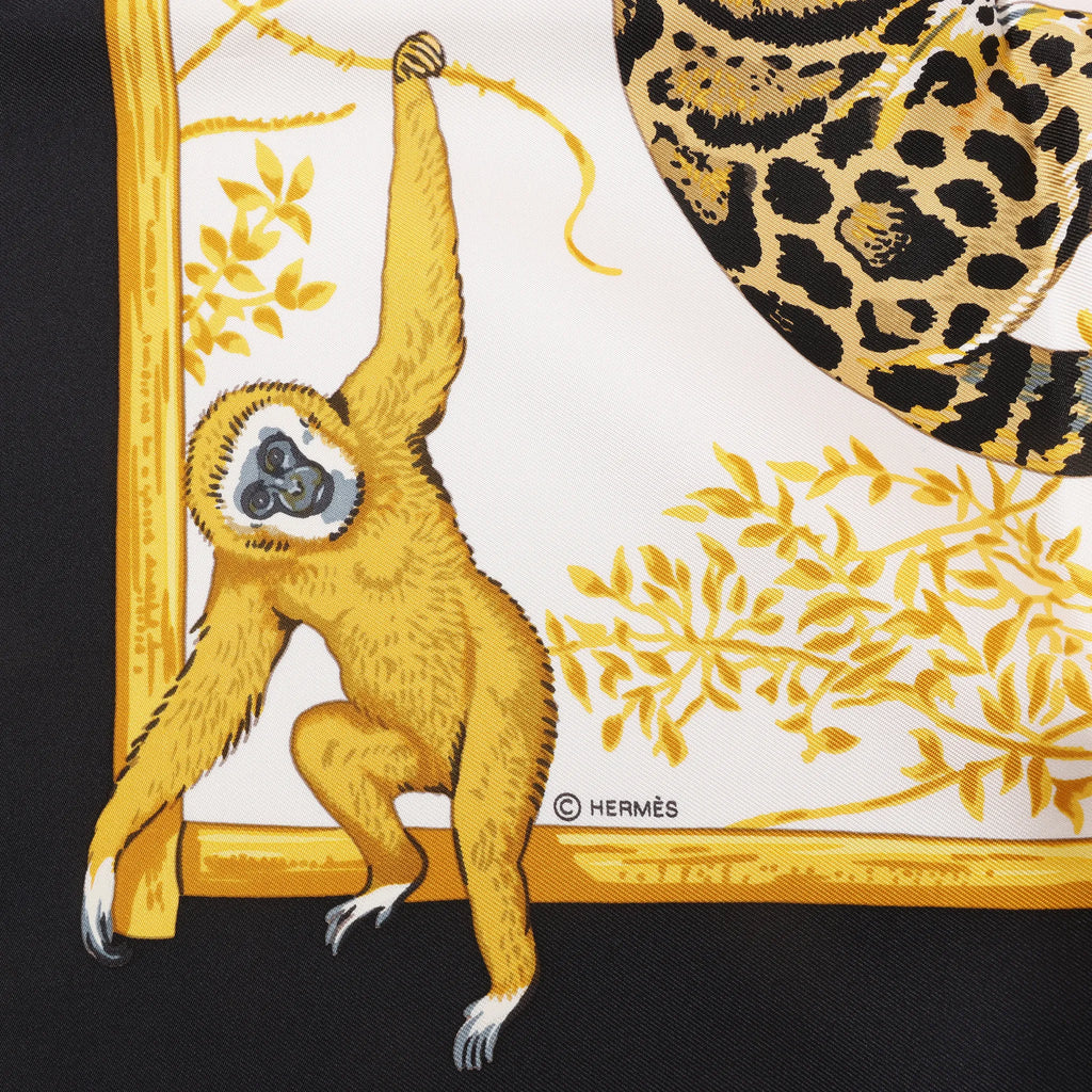 Hermès Carré 90 "tendresse feline" Silk handkerchief in Black x Yellow