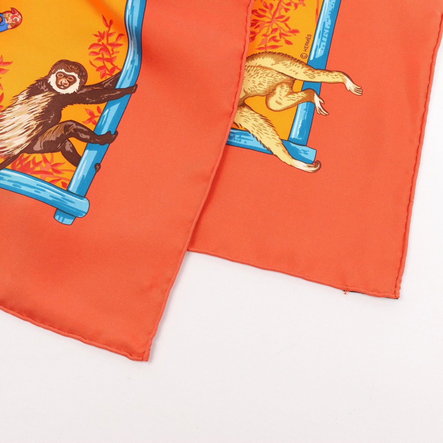 Hermès Carré 90 "Tendresse Feline" Silk handkerchief in Orange