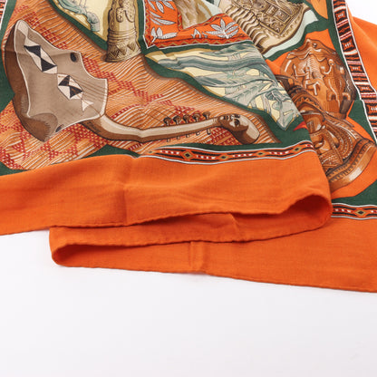Hermès Carré Géant "Au Son du Tam" Foulard en Cachemire et Soie en Orange