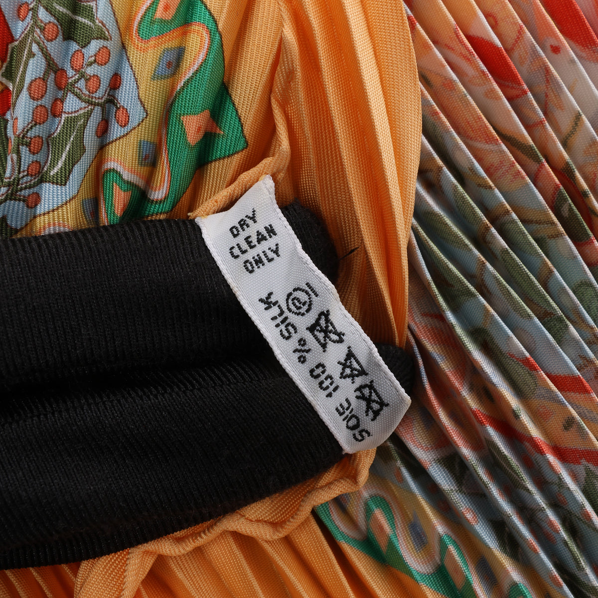 Hermès Carre 90 "Axis Mundi" Plissé Scarf Silk in Orange