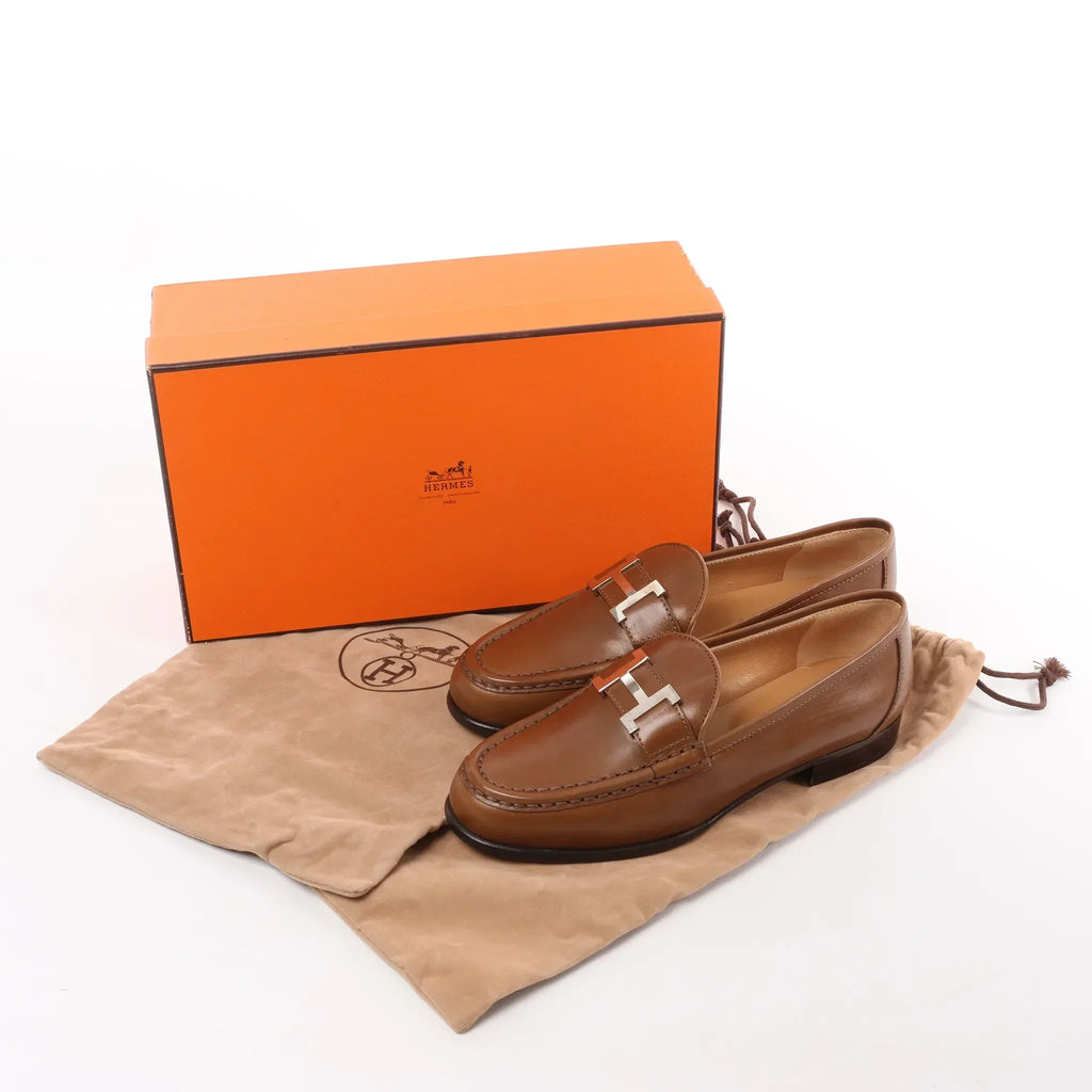 HERMES Constance Leather Loafer in Brown, Size 36 EU