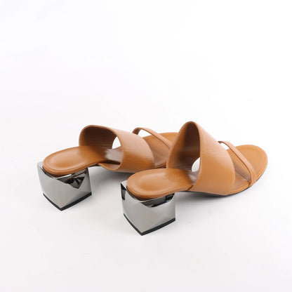 HERMES Cornelia Leather Sandals in Brown, Size 39 EU