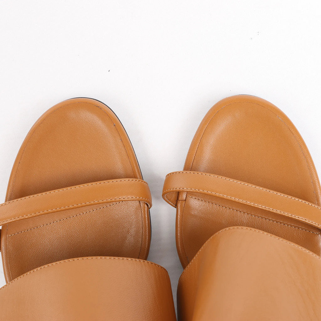 HERMES Cornelia Leather Sandals in Brown, Size 39 EU