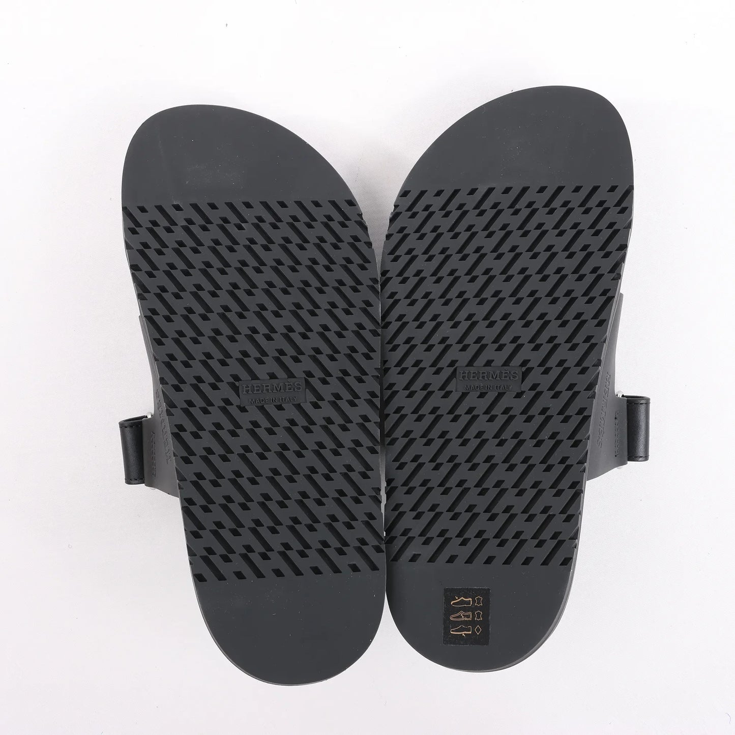 HERMES Cypre Leather Sandals in Black, Size 38.5 EU