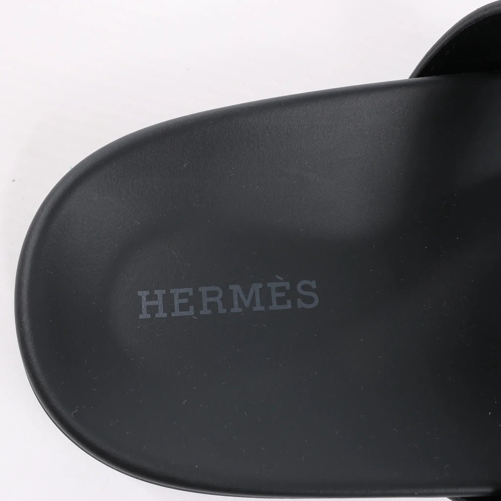 HERMES Cypre Leather Sandals in Black, Size 38.5 EU