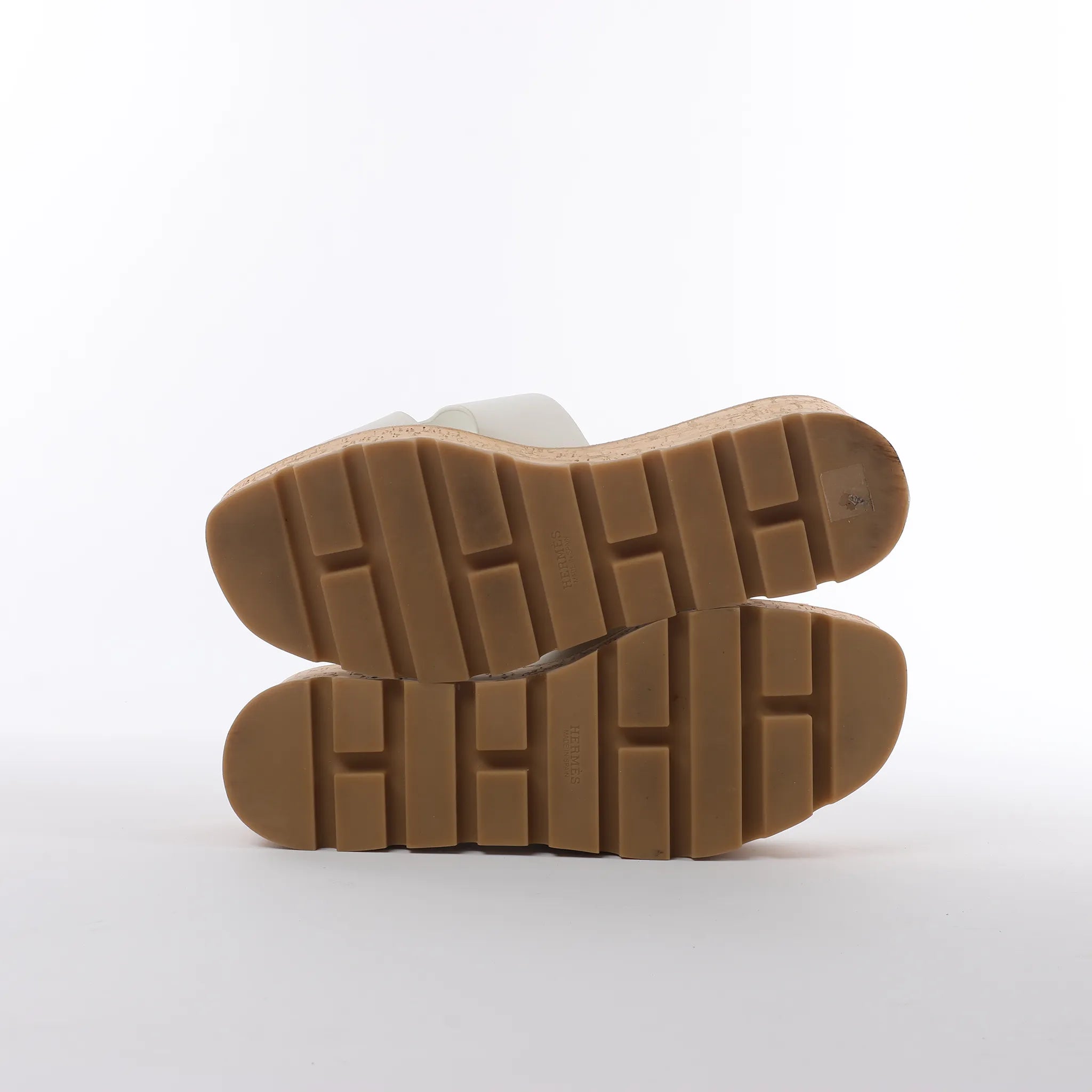 HERMES Eze Leather Sandals in White 221023Z, Size 39 EU