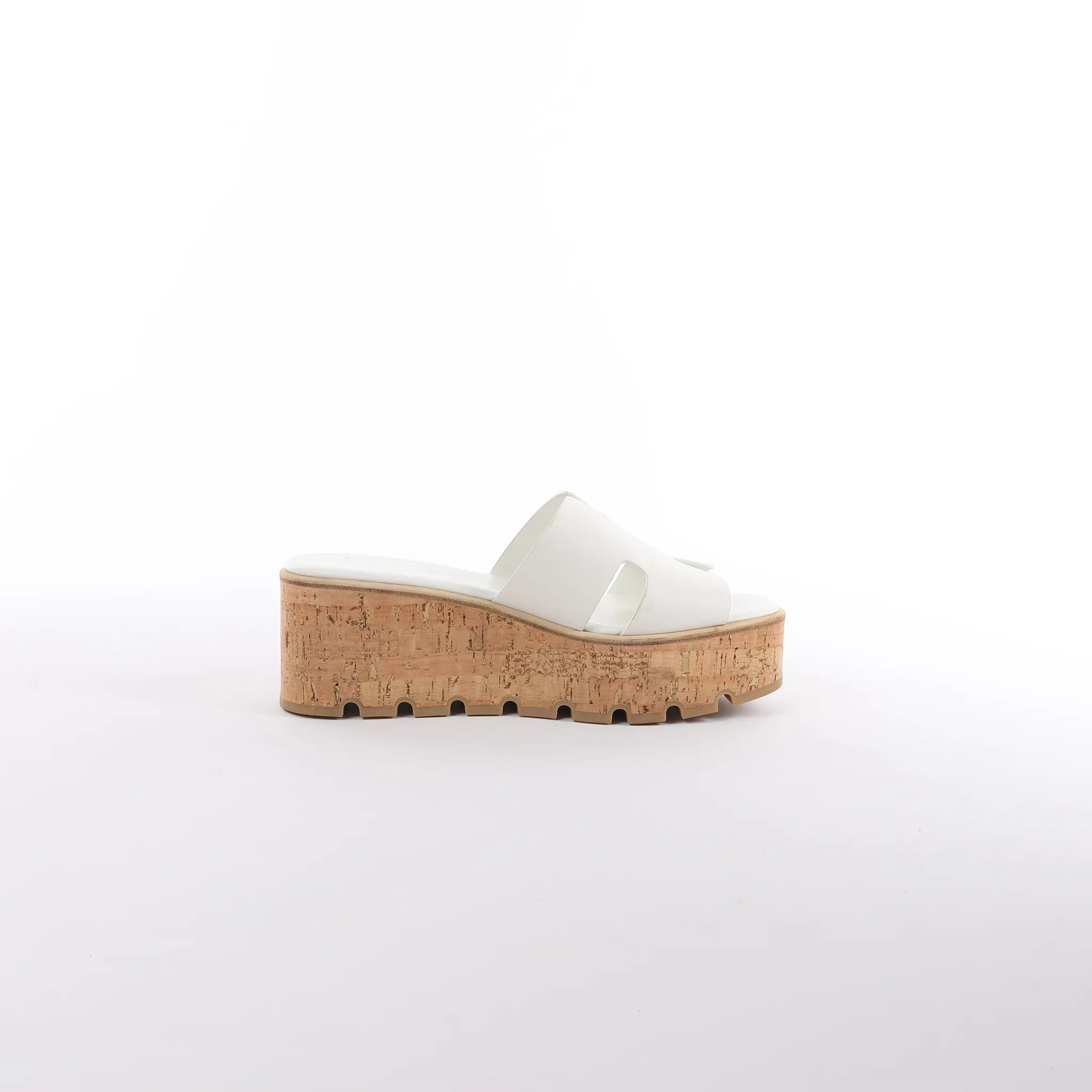 HERMES Eze Leather Sandals in White 221023Z, Size 39 EU