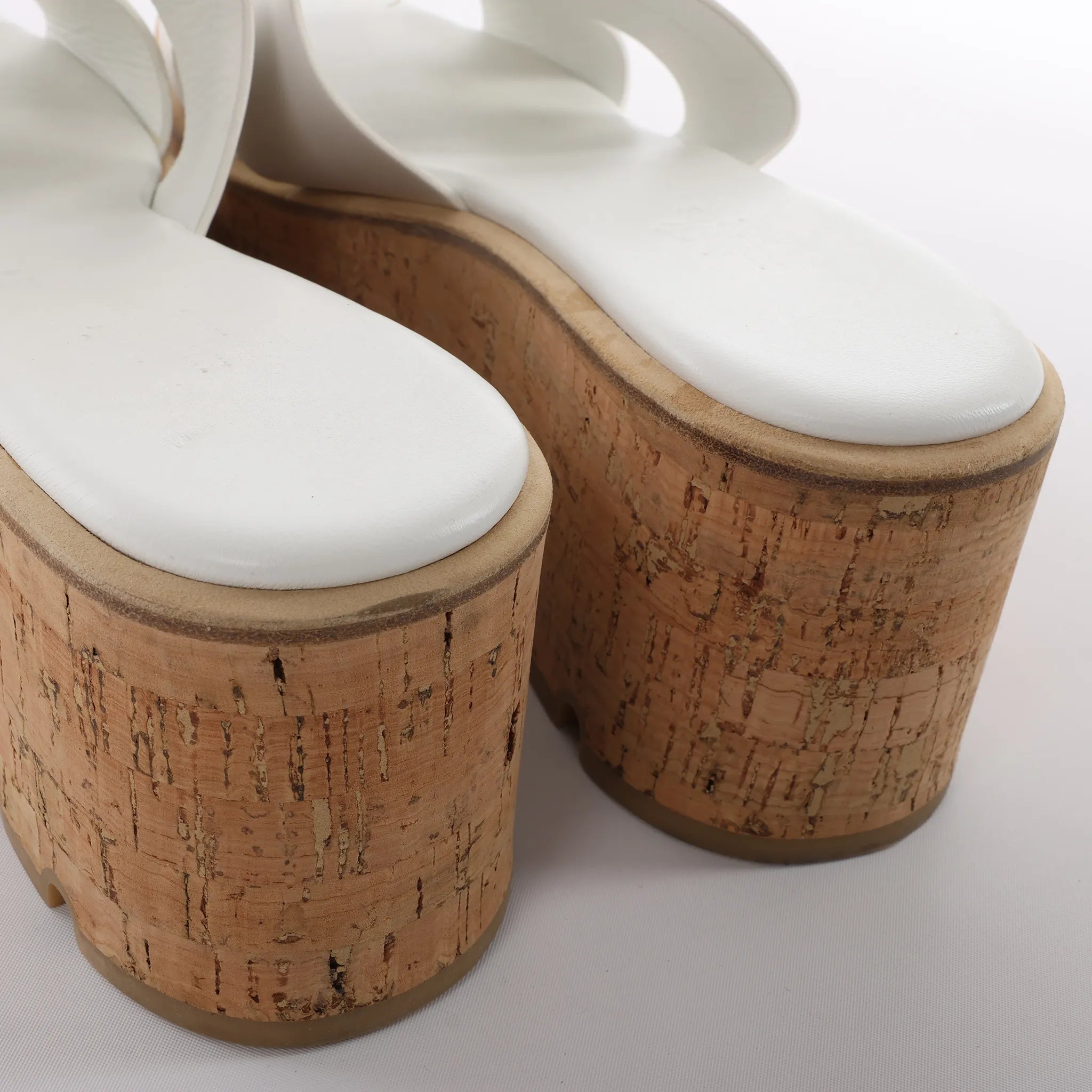 HERMES Eze Leather Sandals in White 221023Z, Size 39 EU
