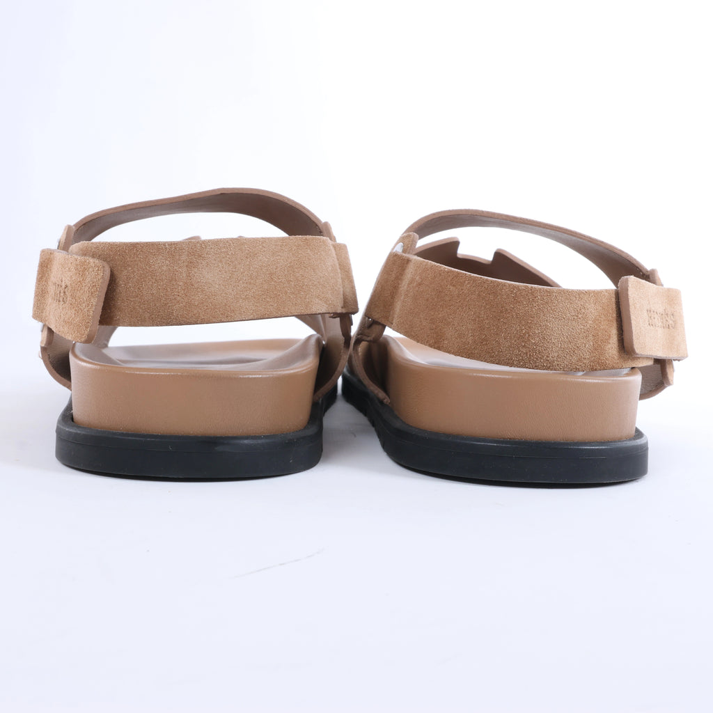 Sandalias de piel HERMES Cypre con tira de velcro marrón, talla 42 UE