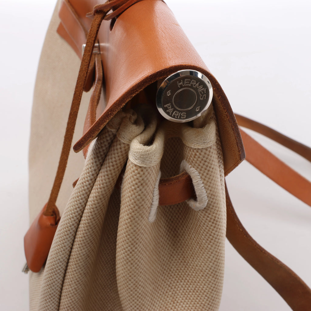 HERMES Victoria 43 Taurillon Clemence Herrajes de metal dorado en Rouge H □D: 2000