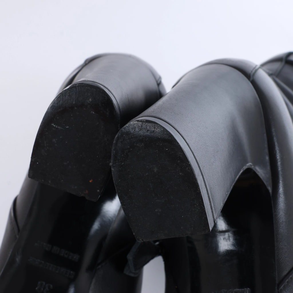 Hermès Juez Black Leather Ankle Boots EU 38