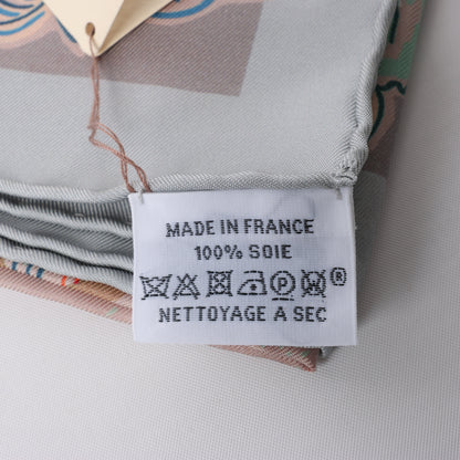 Hermès Carré 90 "Mille Feuilles de Soie" Foulard 100% Soie en Gris