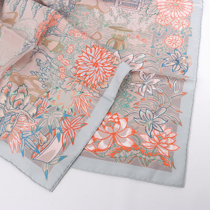 Hermès Carré 90 "Mille Feuilles de Soie" Foulard 100% Soie en Gris