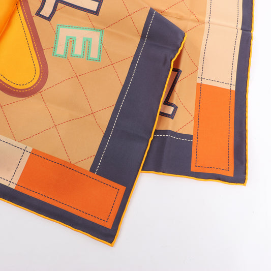 Hermès Carré 90 Double Face „Tapis de Selle“ Seidentaschentuch in Mehrfarbig