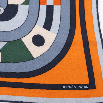 Carré Hermès 100 "ROBOCABAR" en cachemire et soie bleu x orange