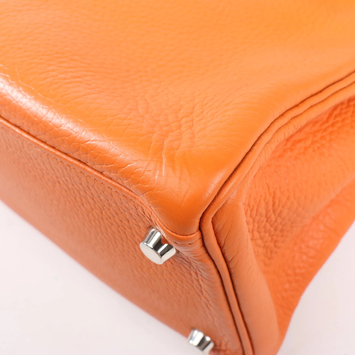 HERMÈS Kelly 28 Le Tournay Taurillon Clemence Handbag in Orange Silver Metal Fittings □H: 2004