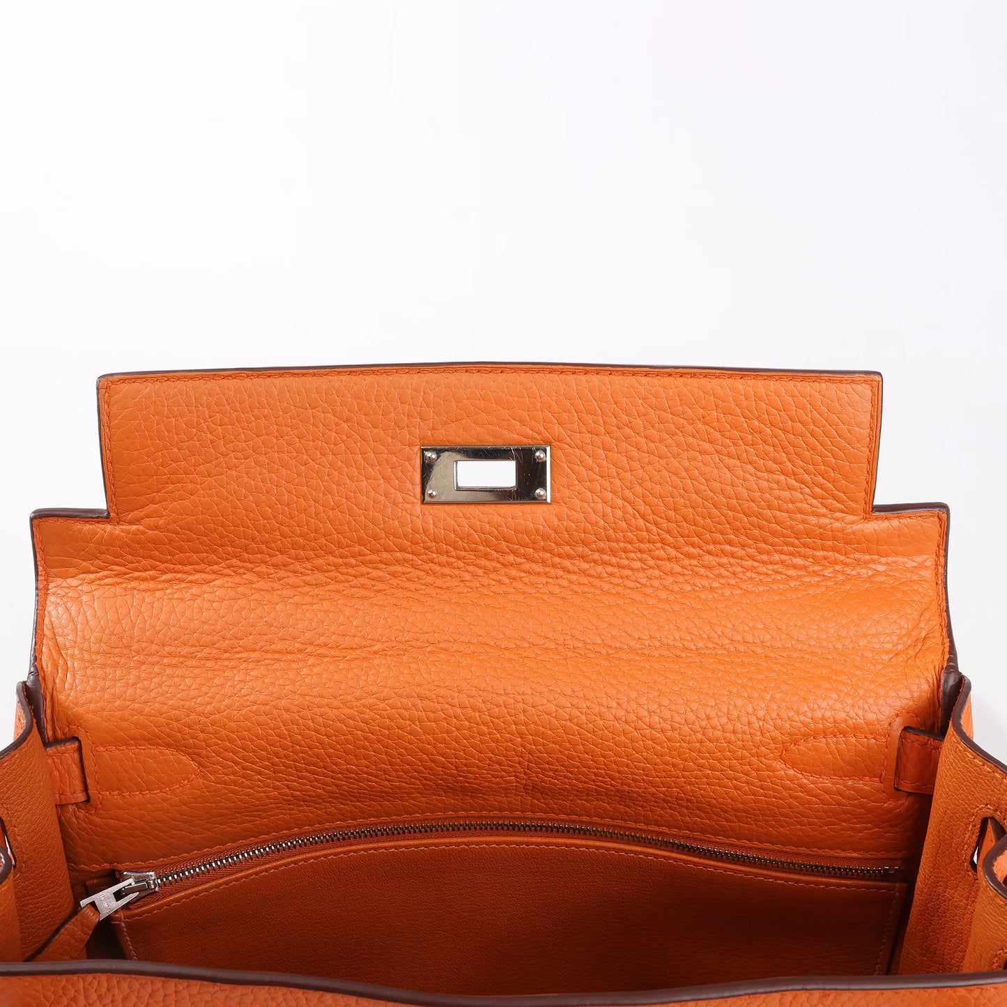 HERMÈS Kelly 28 Le Tournay Taurillon Clemence Handbag in Orange Silver Metal Fittings □H: 2004
