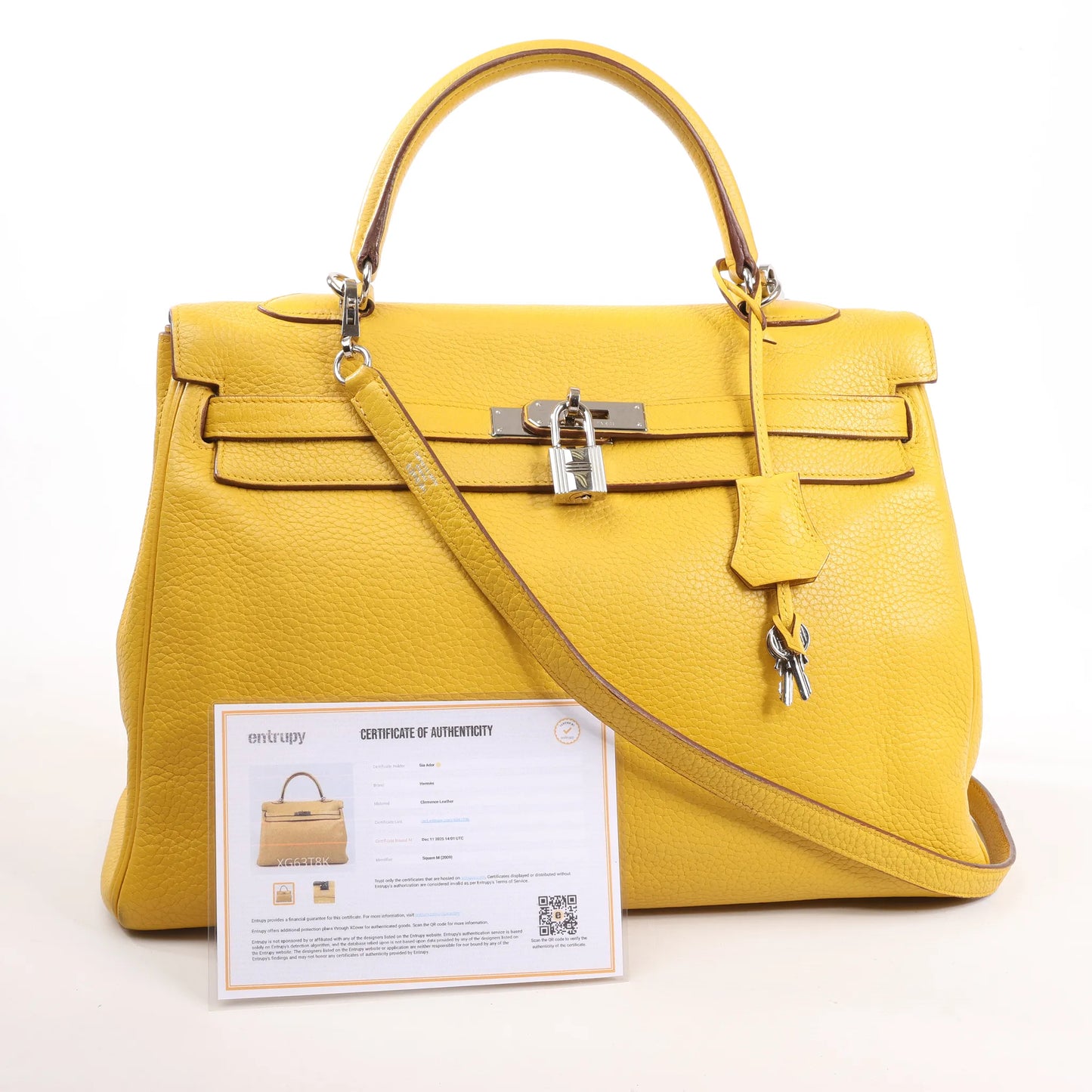 HERMÈS Kelly 35 Le Tournay Taurillon Clemence Handbag in Soleil □M: 2009