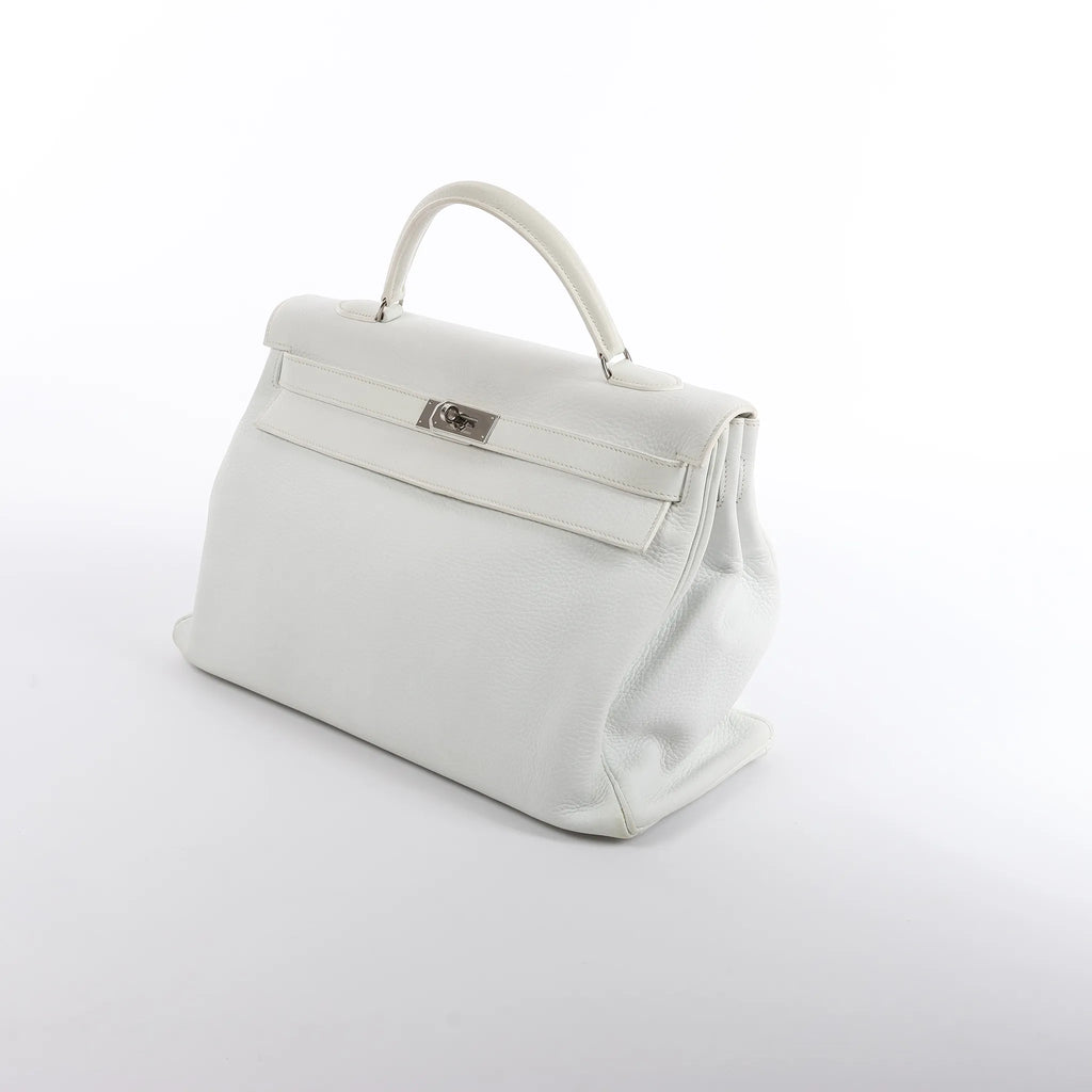 HERMÈS Kelly 40 Le Tournay Taurillon Clemence Handbag in White □D: 2000