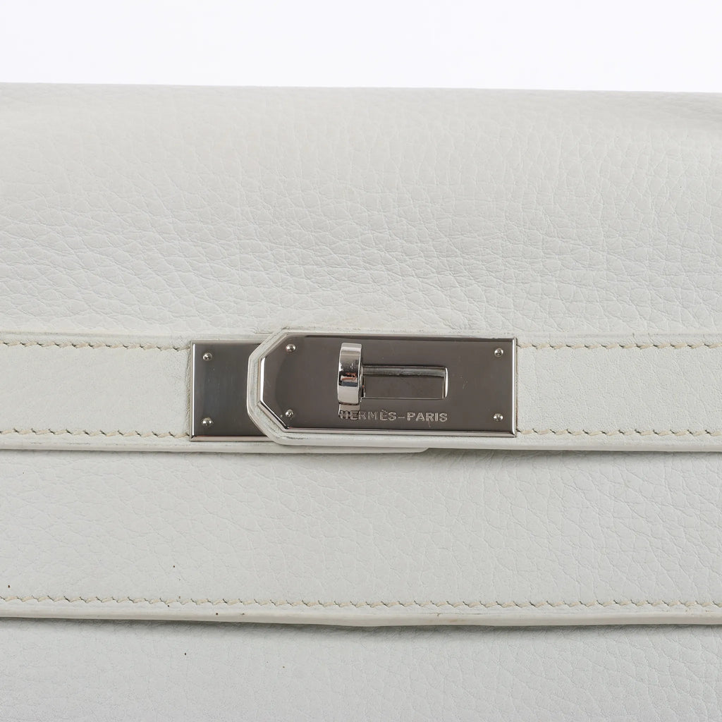 HERMÈS Kelly 40 Le Tournay Taurillon Clemence Handbag in White □D: 2000