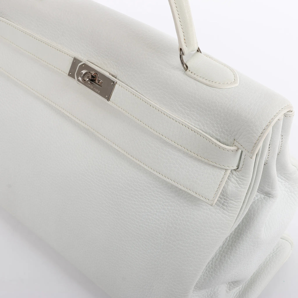 HERMÈS Kelly 40 Le Tournay Taurillon Clemence Handbag in White □D: 2000