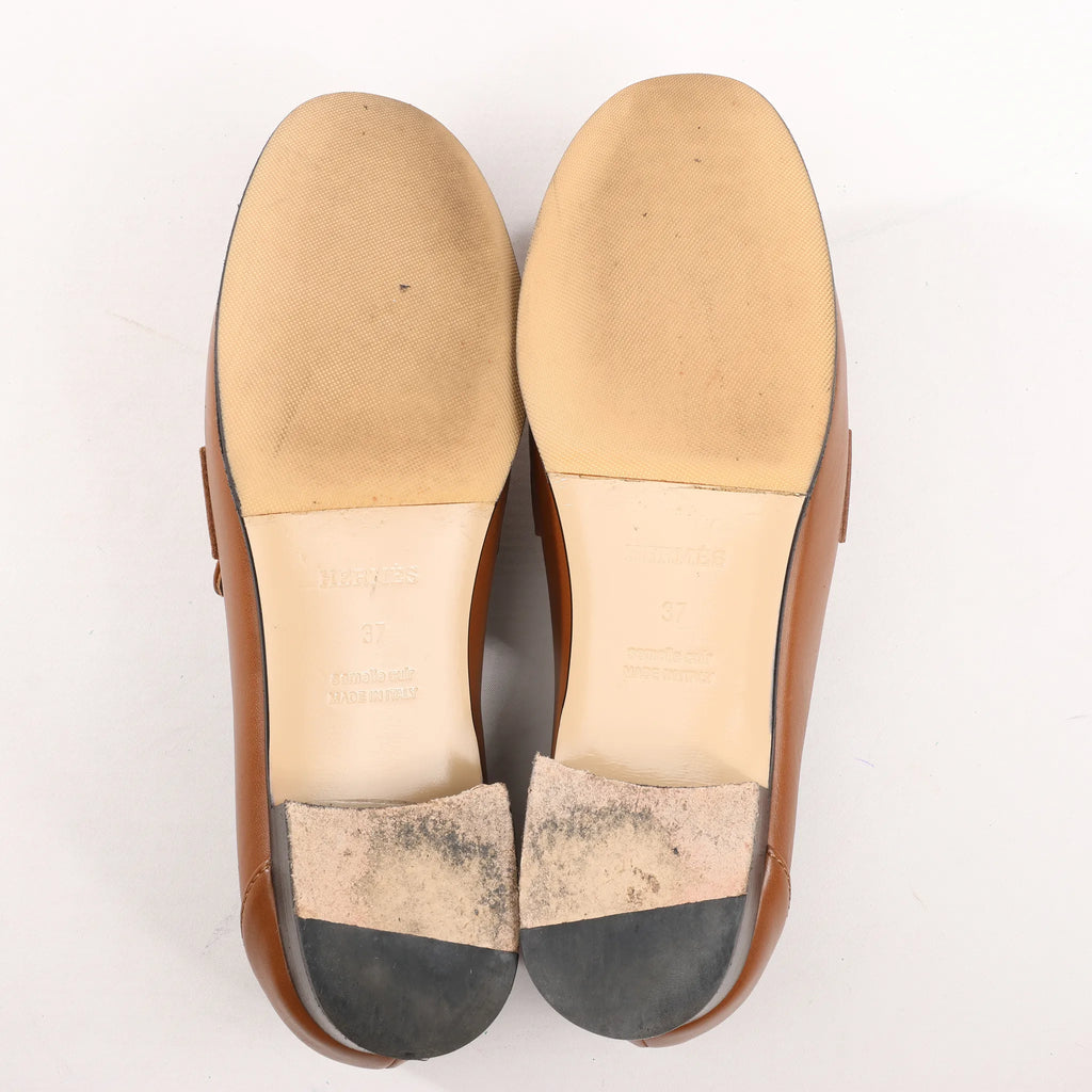 HERMES Kelly Leather Loafer in Brown, Size 37 EU