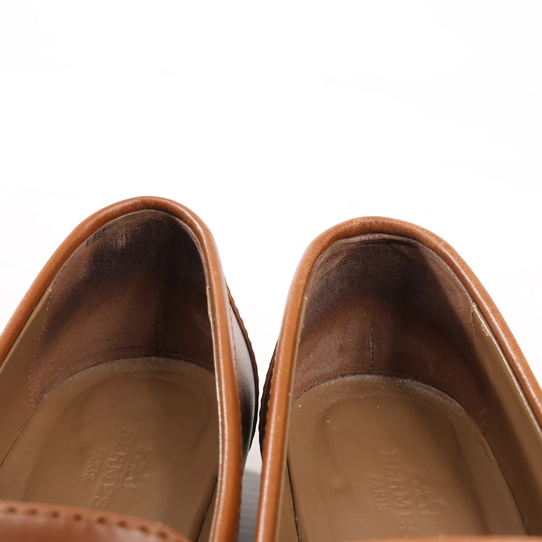 HERMES Kelly Leather Loafer in Brown, Size 37 EU