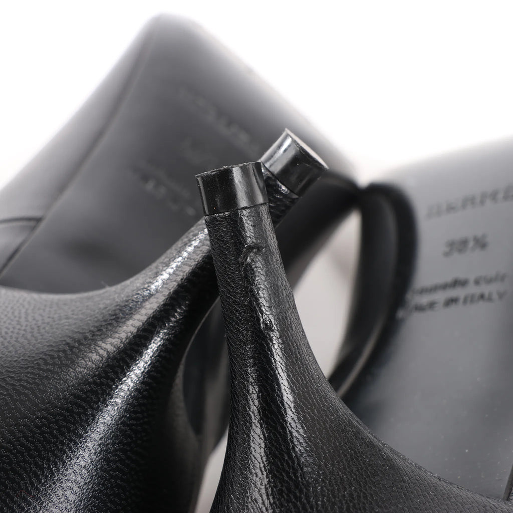 Hermes Leather Ankle Boots in Black, Size 38.5 EU
