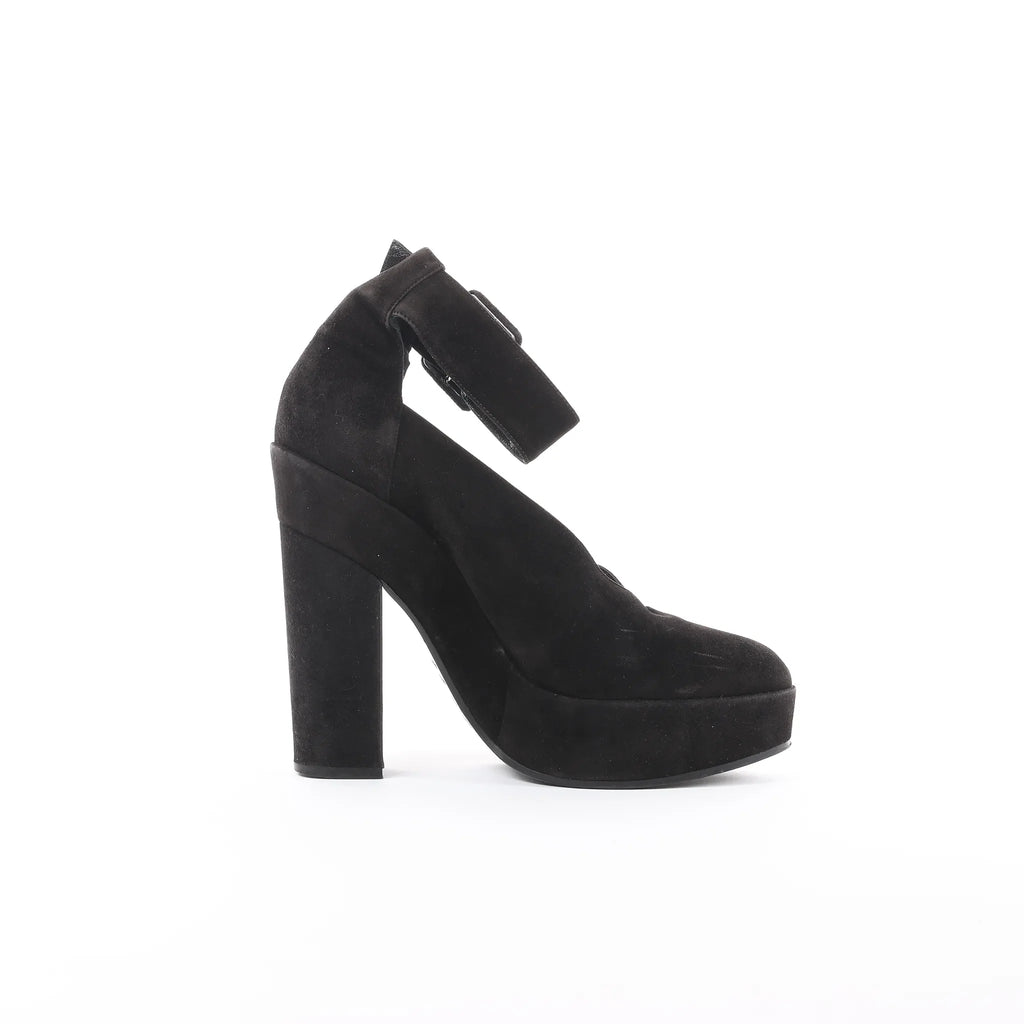 HERMES Leather & Suede Strap Heels in Black, Size 38 EU