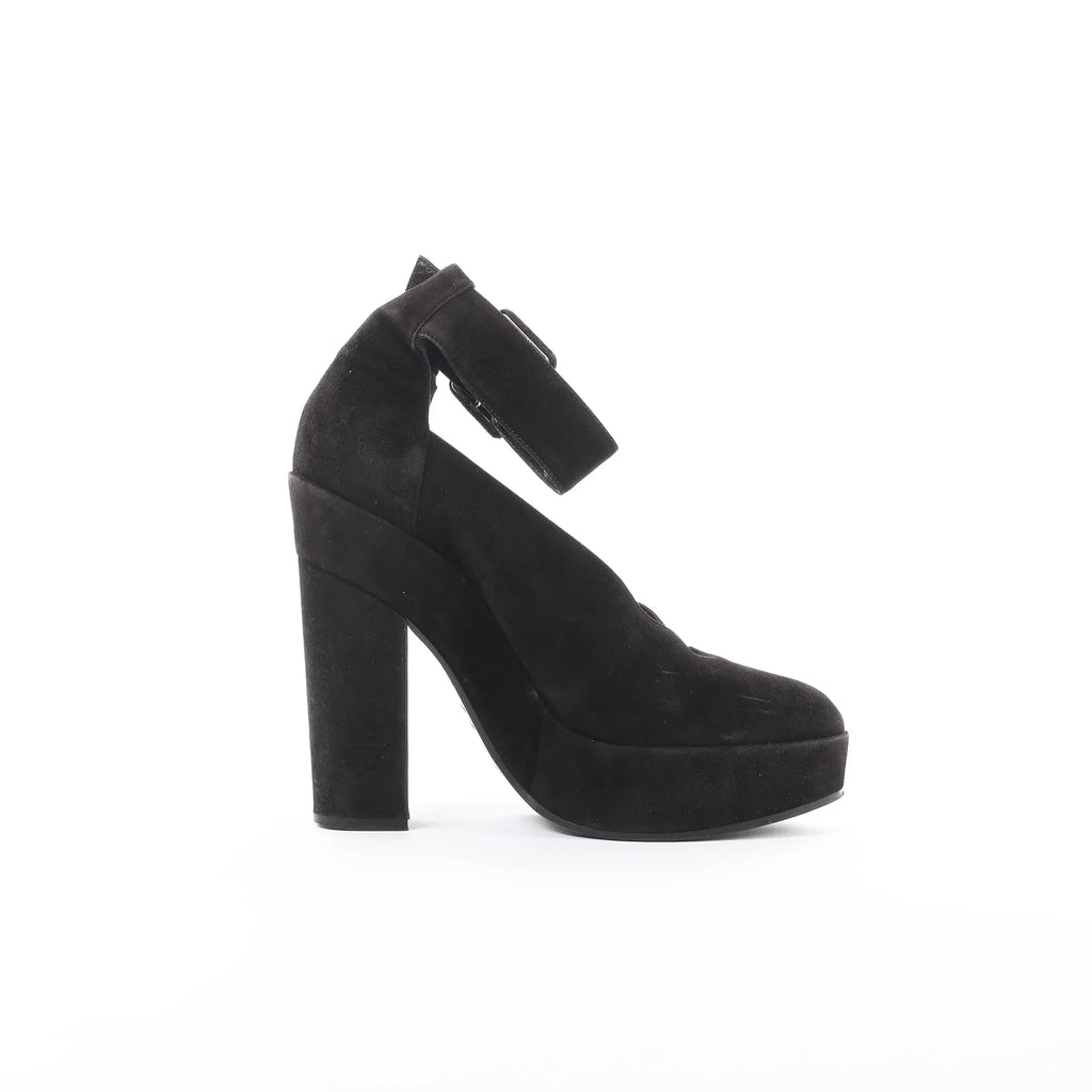 HERMES Leather & Suede Strap Heels in Black, Size 38 EU