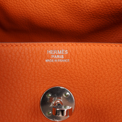 Sac à main Hermès Lindy 34 Taurillon Clémence Orange, garnitures en métal argenté □P:2012